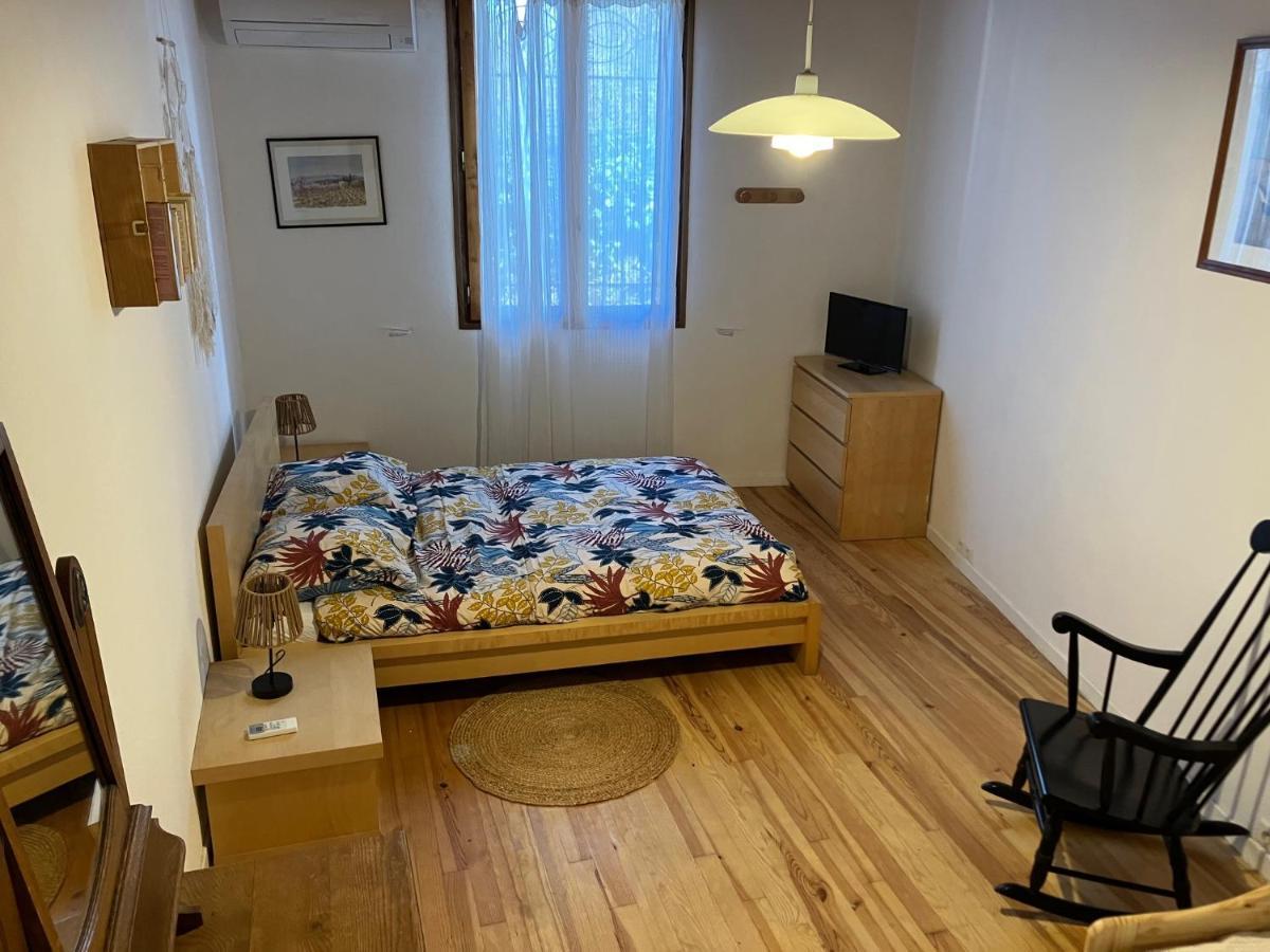 Chambres D'Hotes : Les Maisons De Gaia Tuchan Luaran gambar