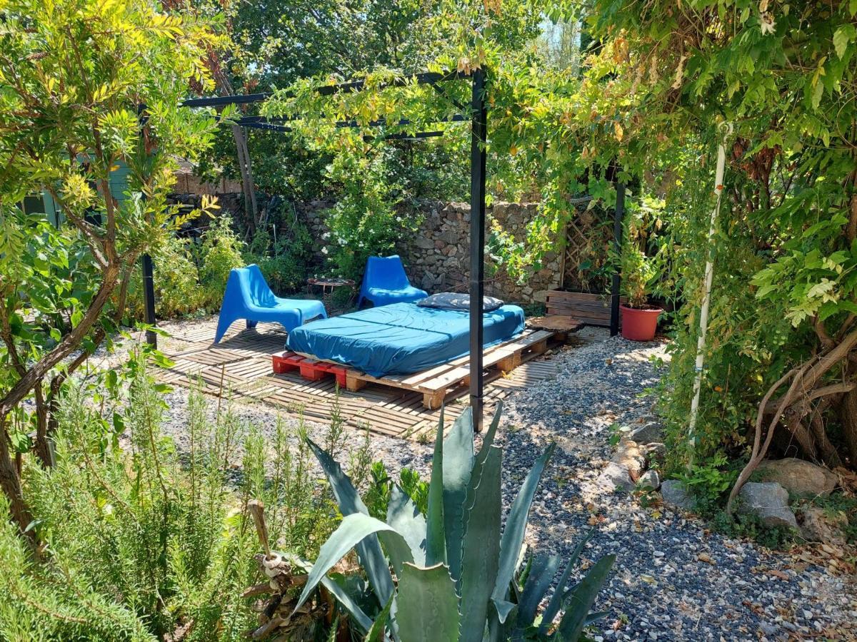 Chambres D'Hotes : Les Maisons De Gaia Tuchan Luaran gambar